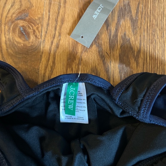 J.Crew Ruched V-neck one piece, size 6, Navy - Picture 7 of 10